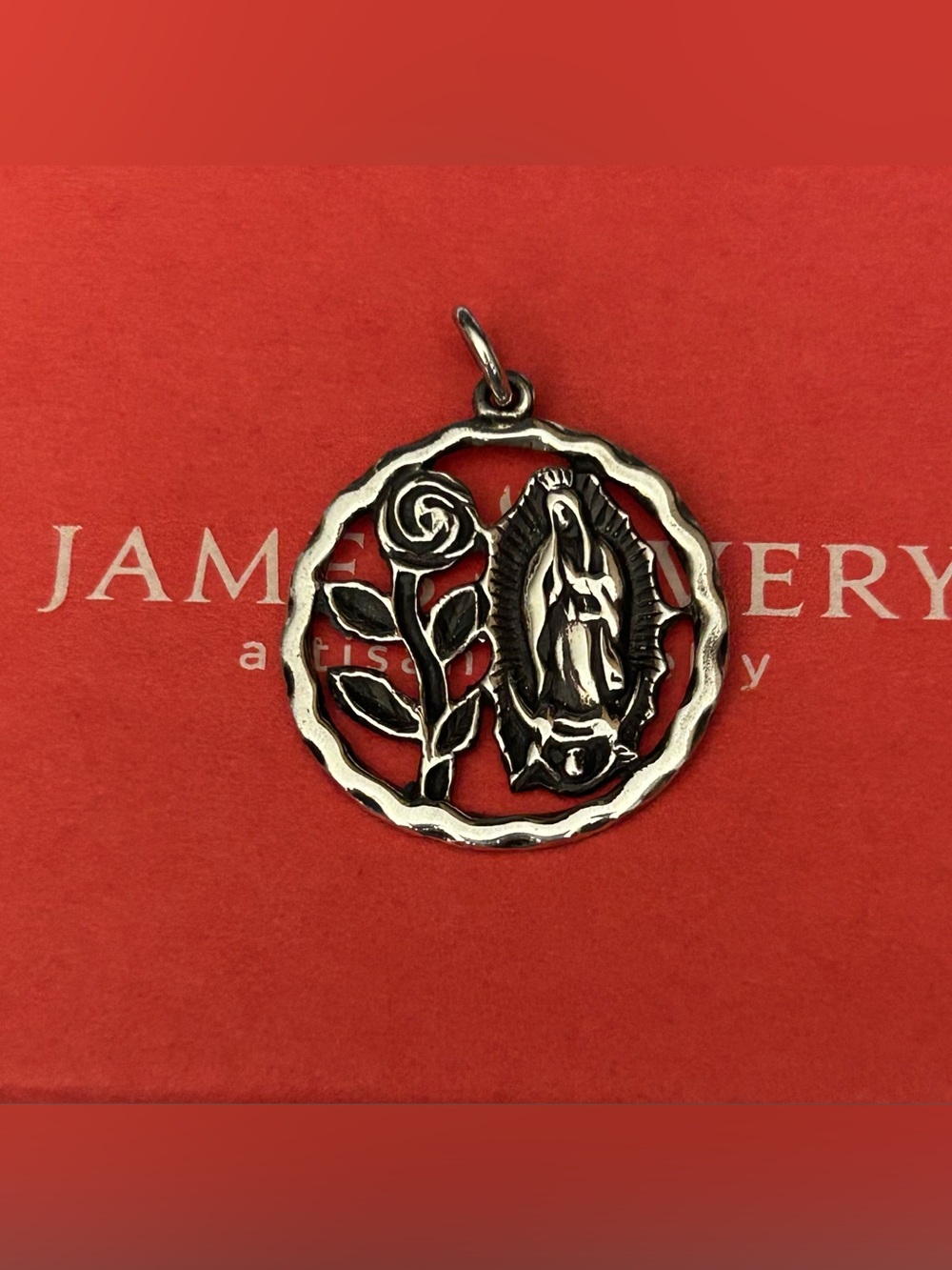 Retired James Avery Rose Virgin Mary Pendant🌹